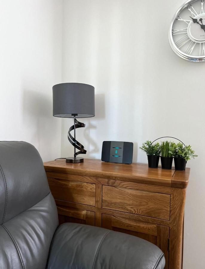 Apartment No 39 Inverness Ngoại thất bức ảnh